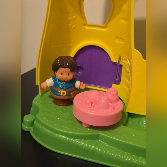 Little People Disney Princess Rapunzels Musical Tower With Prince Flynn - Picture 6 of 13